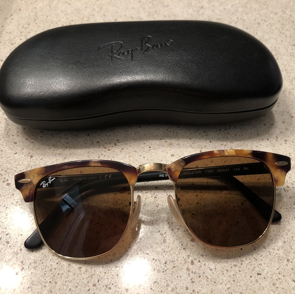 Ray Ban Sunglasses - Clubmaster Fleck (Size M)